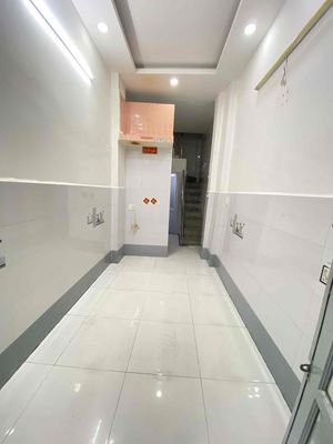 Аренда · 2 комн. · 20 м² · Quận 8, ул. Đường Phạm Thế Hiển