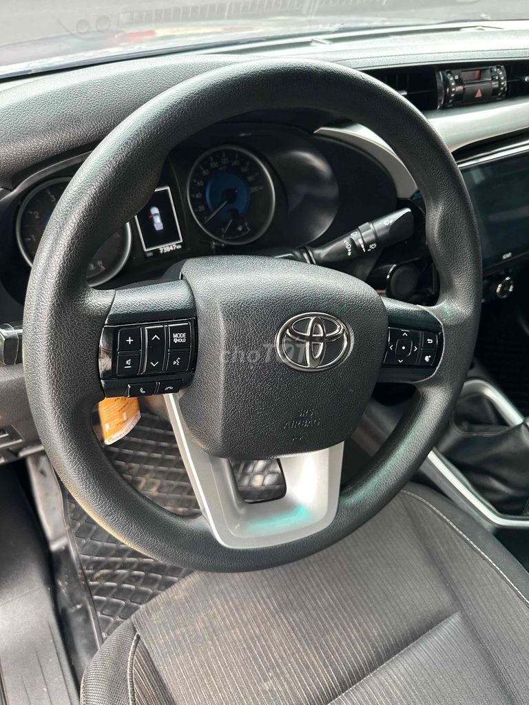 Toyota Hilux 2018 2.4G 4x4 MT - Hàng hiếm. Mua bán Ô tô tại Thành phố Buôn Ma Thuột Đắk Lắk được đăng bởi Trương Thanh hình 11