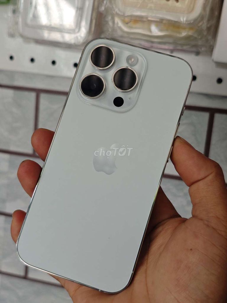 Apple iPhone 14 Pro 128GB Trắng Mỹ. Mua bán Điện thoại tại Thành phố Long Xuyên An Giang được đăng bởi Bơ Store  Điện thoại xách tay hình 1
