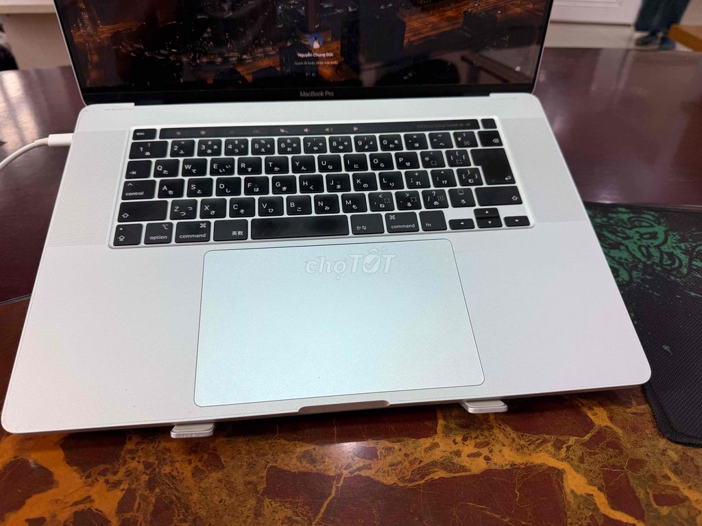 Apple Macbook Pro 2018 16GB/512GB Bạc. Mua bán Laptop tại Quận Thanh Xuân Hà Nội được đăng bởi Nguyễn Chung Đức hình 1