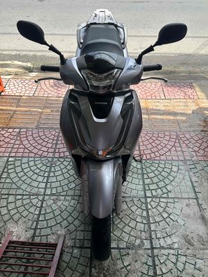 Honda SH 150i CBS 2017 Bạc đen Bstp chính chủ