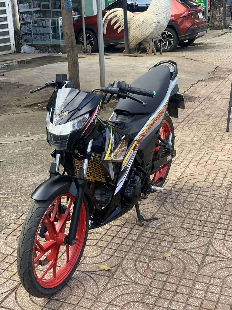 BÁN SUZUKI SATRIA MÁY ZIN ÊM CÓ GÓP ĐƯA 2 TRIỆU. Mua bán Xe máy tại Thành phố Buôn Ma Thuột Đắk Lắk được đăng bởi XE MÁY ĐÔNG TÚ hình 4