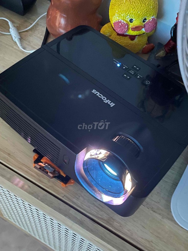 Máy chiếu Infocus