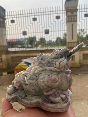 Thiềm thừ ruby - vàng găm trên nền đá cẩm thạch. Mua bán Đồ sưu tầm, đồ cổ tại Thành phố Vinh Nghệ An được đăng bởi Thích Sưu Tầm Đá Quý