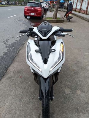 Honda Vario 2021 Trắng đen. Mua bán Xe máy tại Quận Liên Chiểu Đà Nẵng được đăng bởi long