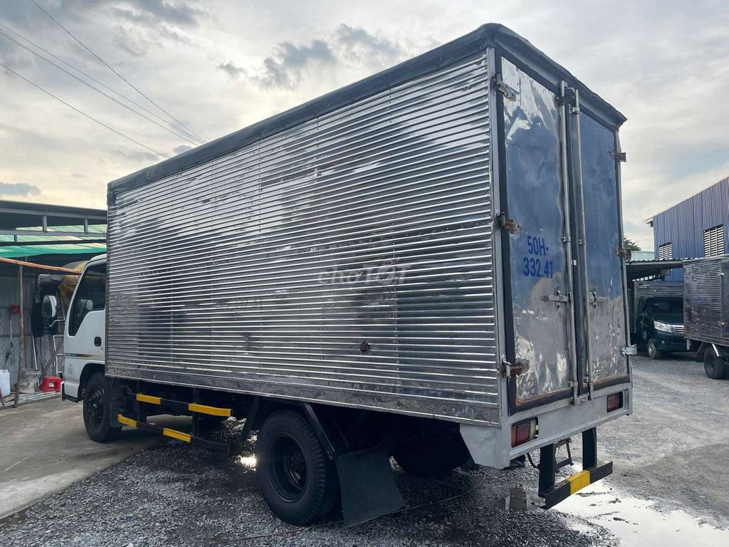 BÁN GẤP Isuzu 1.9 tấn đời 2006 thùng kín 4m5. Mua bán Xe tải, xe ben tại Thành phố Thuận An Bình Dương được đăng bởi Xe tải Bình Dương hình 3