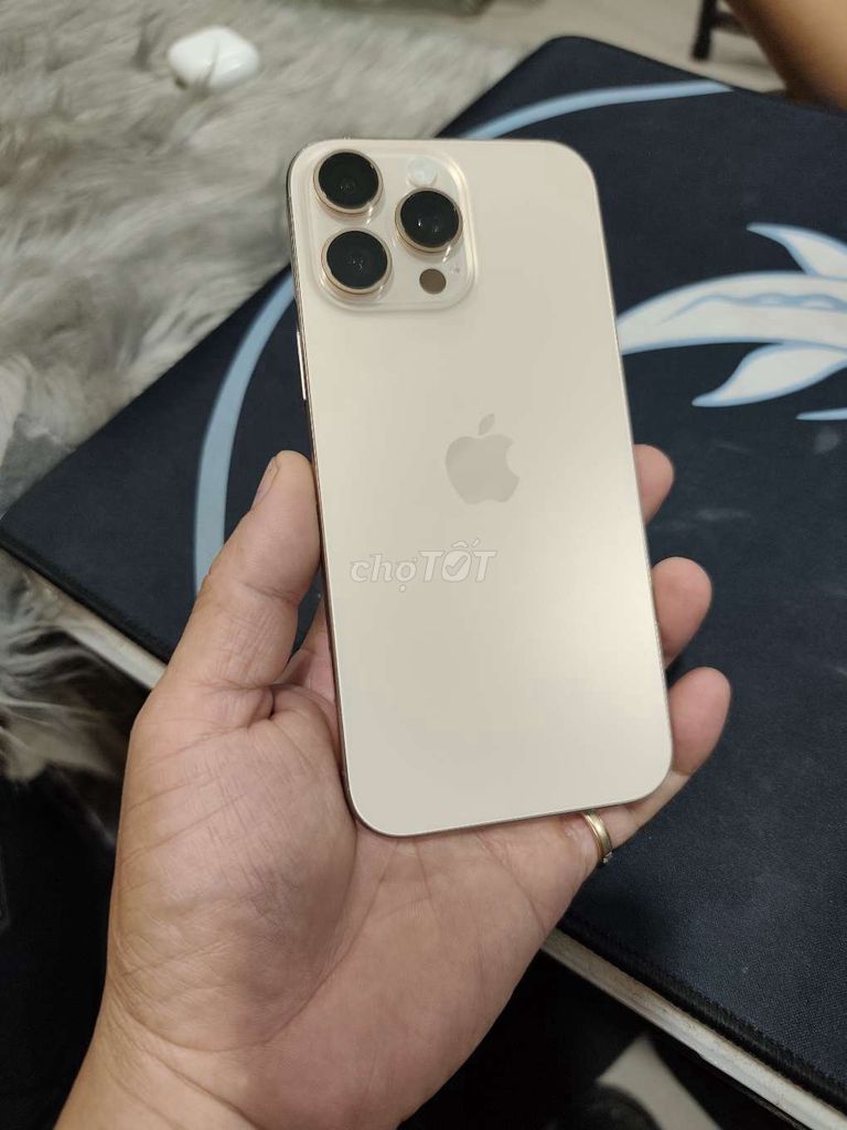 Apple iPhone 16 Pro Max 256GB Vàng Mỹ 83%. Mua bán Điện thoại tại Quận Bình Thạnh Tp Hồ Chí Minh được đăng bởi Hoàng Giang hình 1