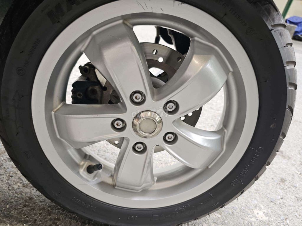 Vespa GTS 300 2021 đẹp như mới.. Mua bán Xe máy tại Quận Ba Đình Hà Nội được đăng bởi Việt hình 6