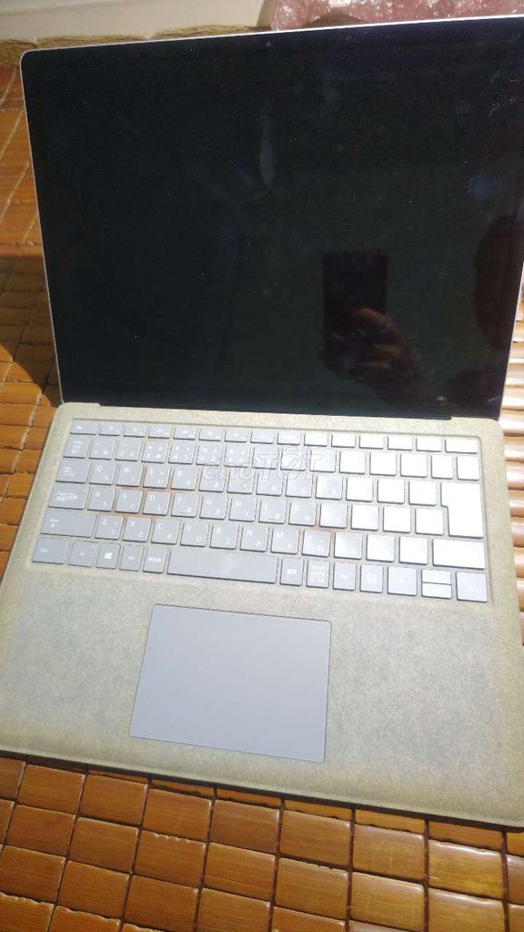 Microsoft Surface Laptop 1782 giá ve chai. Mua bán Laptop tại Quận Tân Bình Tp Hồ Chí Minh được đăng bởi Hàng Nhật Bãi hình 1
