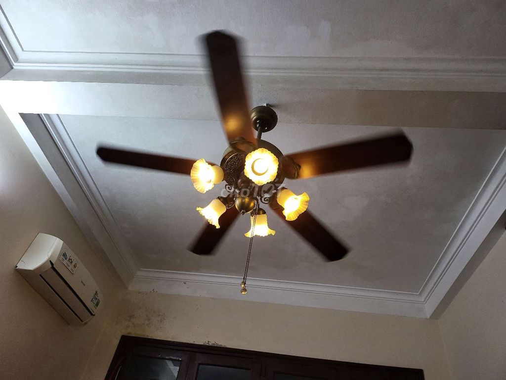 Quạt trần đèn cánh gỗ nhập khẩu. Mua bán Quạt tại Quận Hoàn Kiếm Hà Nội được đăng bởi Tên chưa cung cấp hình 1
