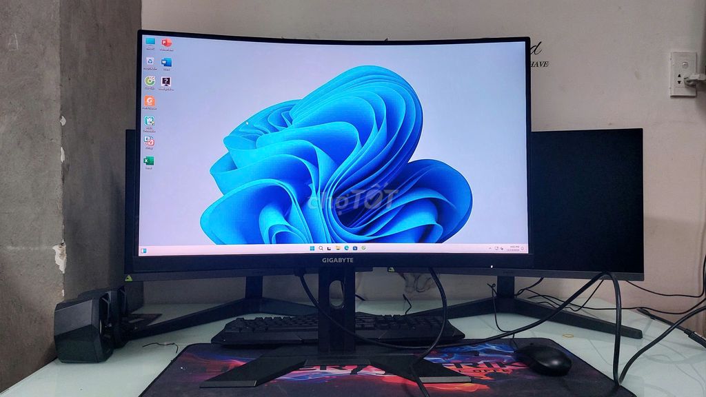 Màn cong GIGABYTE G27FC 27" VA 165Hz [BH.02/2025]