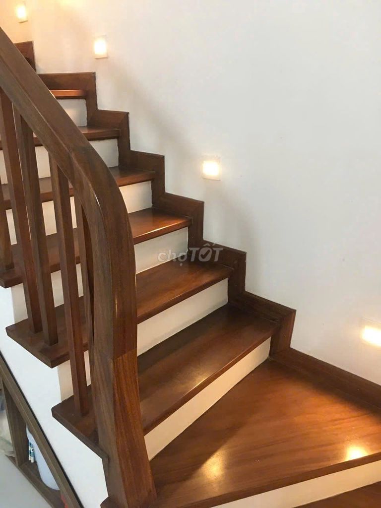 Cho thuê nhà nguyên căn 127 Văn Cao 30m 5 tầng full đồ mới chỉ 10tr - ảnh 5
