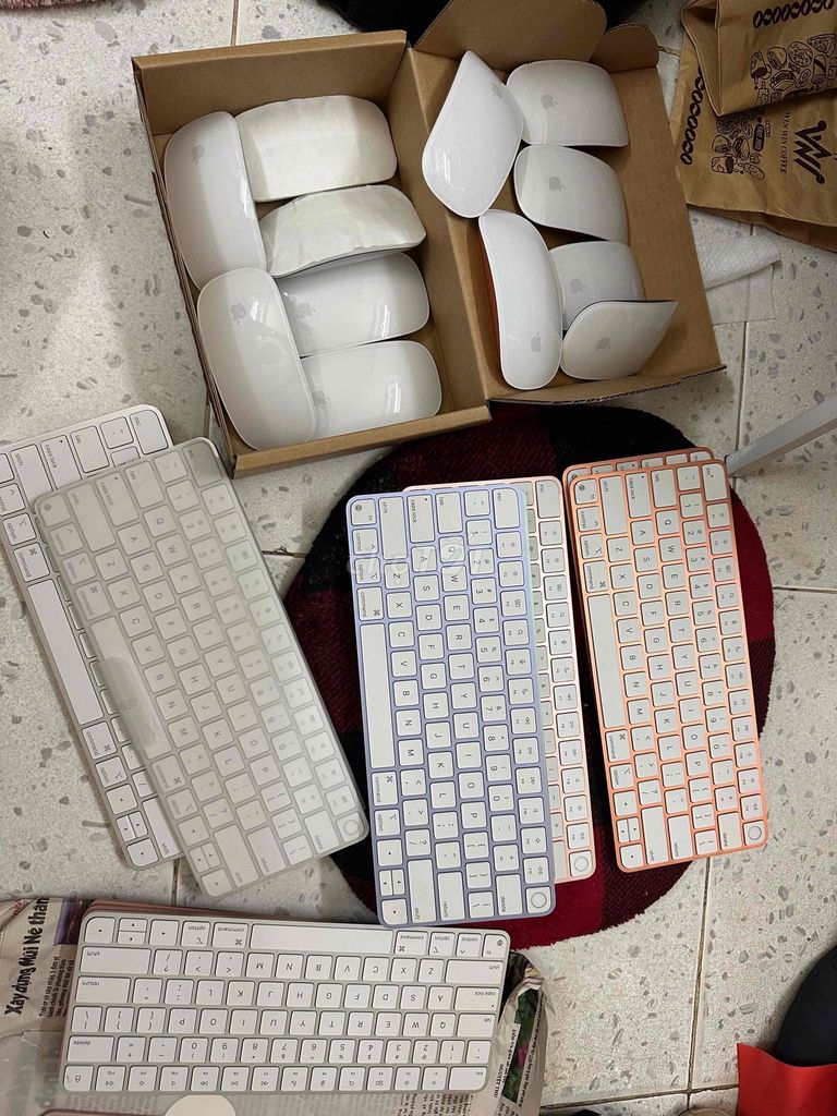 Magic Keyboard 3, magic Mouse 3 giá tốt. Mua bán Phụ kiện (Màn hình, Chuột...) tại Quận 4 Tp Hồ Chí Minh được đăng bởi Phạm Duy Luân hình 1