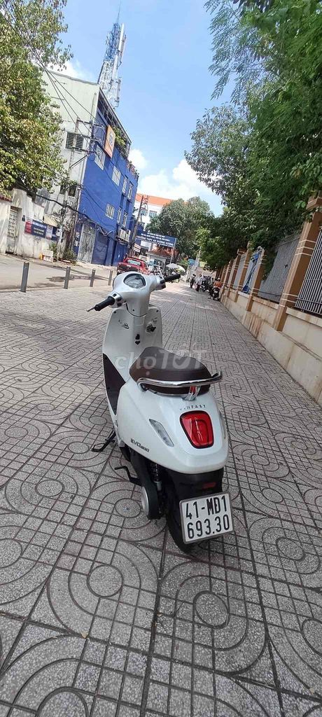 EVO200 LITE 6000KM NHƯ MỚI PIN THUE K GIỚI HẠN