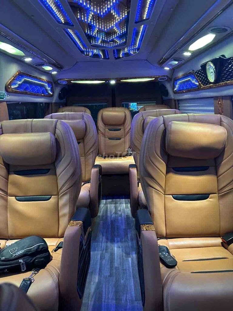 Ford Transit 2019 Limousine - 220000 km. Mua bán Ô tô tại Thành phố Vũng Tàu Bà Rịa - Vũng Tàu được đăng bởi Fan xi păng hình 1