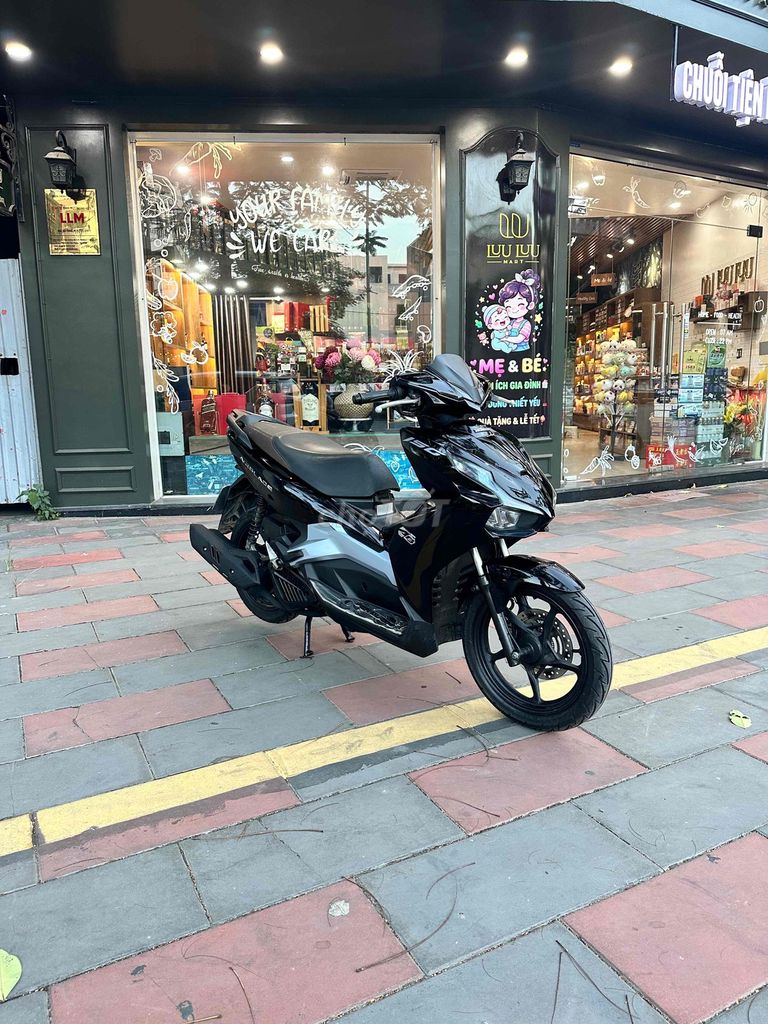 Хонда Air Blade 150 ABS 2021 Глянцевая черная