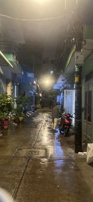 Townhouse 27 m² · 1 bed · Đường Lạc Long Quân