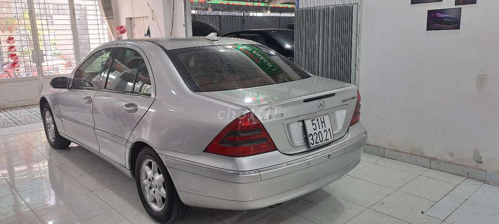 Xe mercedes C200 rất đẹp chạy rất êm đẳng cấp. Mua bán Ô tô tại Huyện Hóc Môn Tp Hồ Chí Minh được đăng bởi Huỳnh chí tâm hình 11