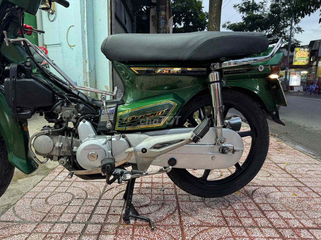 Honda Super Dream 2000 chính chủ Full kiểng. Mua bán Xe máy tại Huyện Bình Chánh Tp Hồ Chí Minh được đăng bởi Phong Vũ hình 9