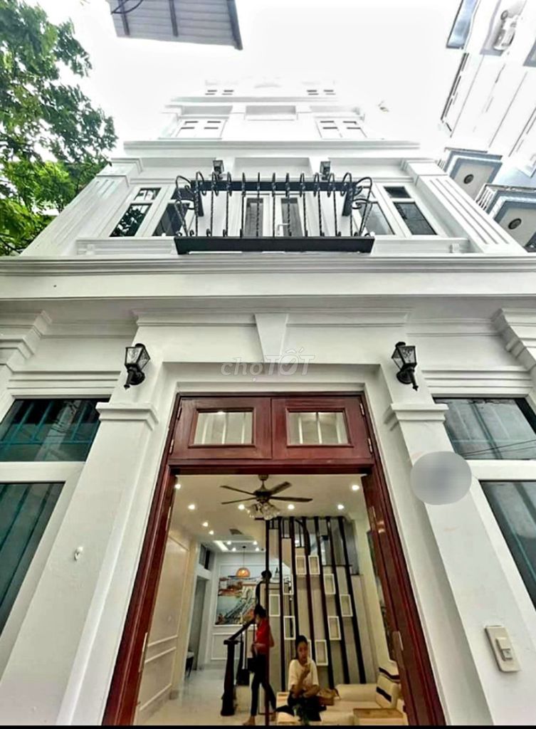 Cho thuê Nhà Giảng Võ, Ba Đình,Hà Nội gần Vincon Metropolis Kim Mã