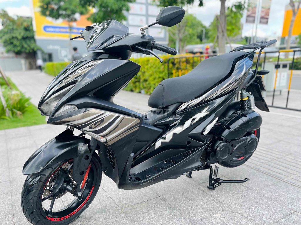 Yamaha NVX 155 khoá smarkey, tứ quý 05555 zin êm. Mua bán Xe máy tại Quận Gò Vấp Tp Hồ Chí Minh được đăng bởi Cầm đồ Thanh Nhật hình 5