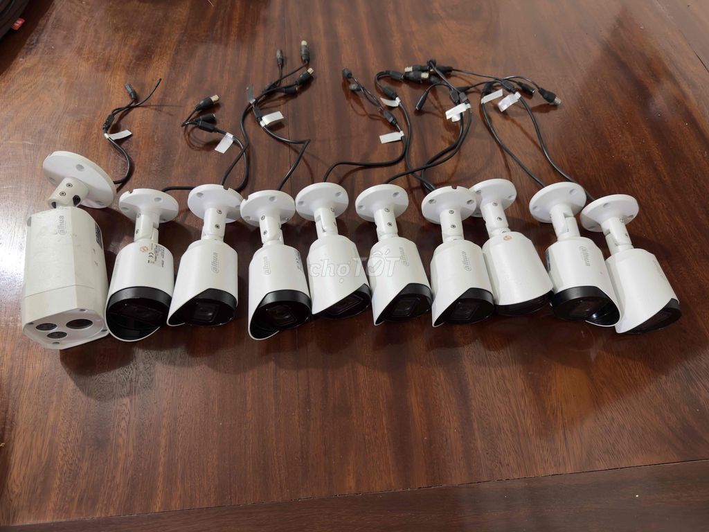 E bán 9 mắt HDCVI 1200TP-S5 còn như mới. Mua bán Máy ảnh, Máy quay tại Huyện Tam Dương Vĩnh Phúc được đăng bởi nguyen công tuyền hình 1