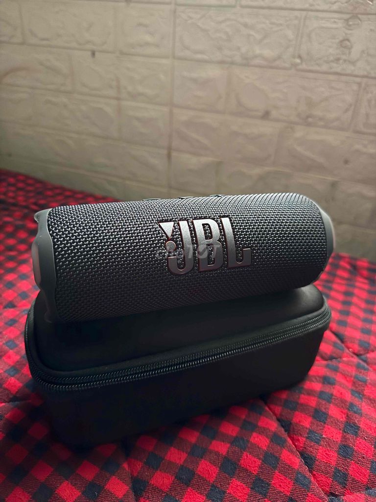 Loa Bluetooth JBL Flip 7 Đen cam. Mua bán Tivi, Âm thanh tại Quận Ba Đình Hà Nội được đăng bởi Mít Minh hình 1