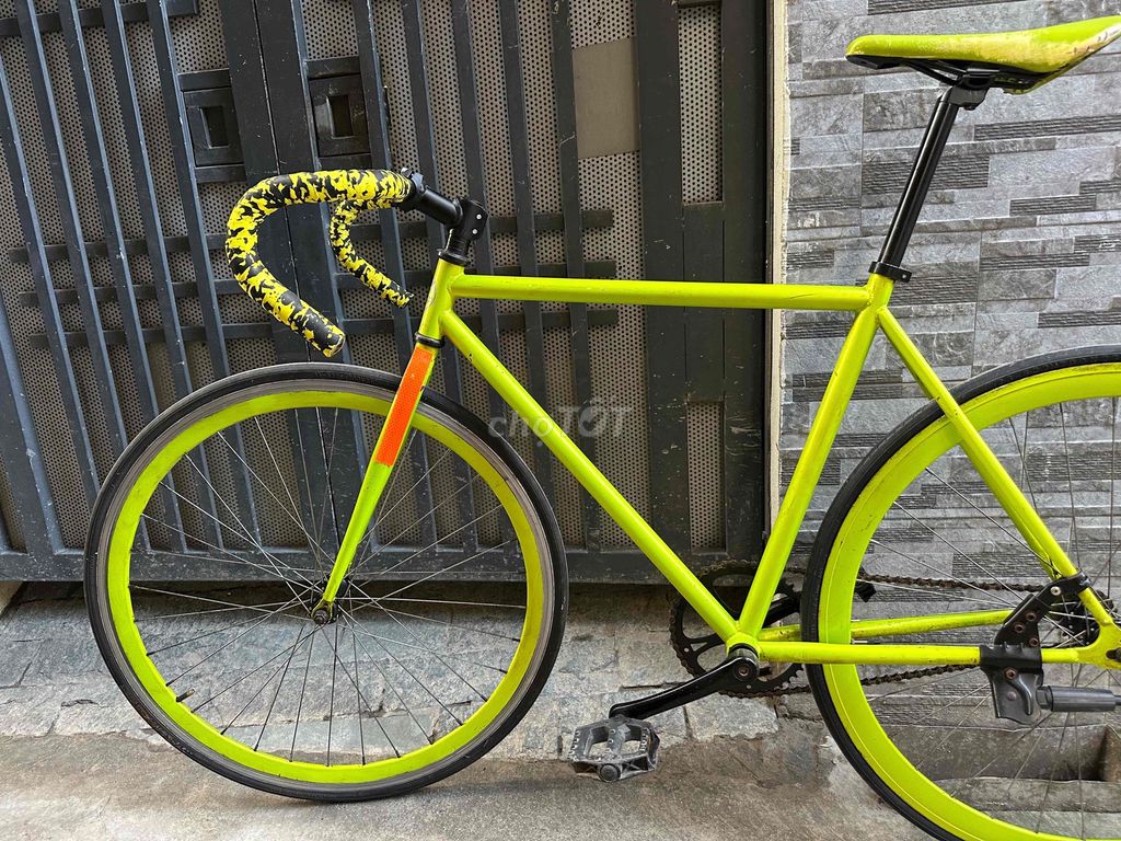 xe đạp fixgear thanh lý. Mua bán Xe đạp tại Quận Thanh Xuân Hà Nội được đăng bởi Nguyễn Hải Lâm hình 3