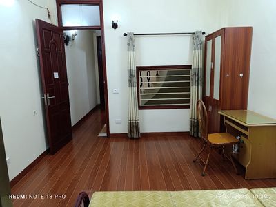 Chính chủ cho thuê phòng 20 m2 ,Khâm thiên.