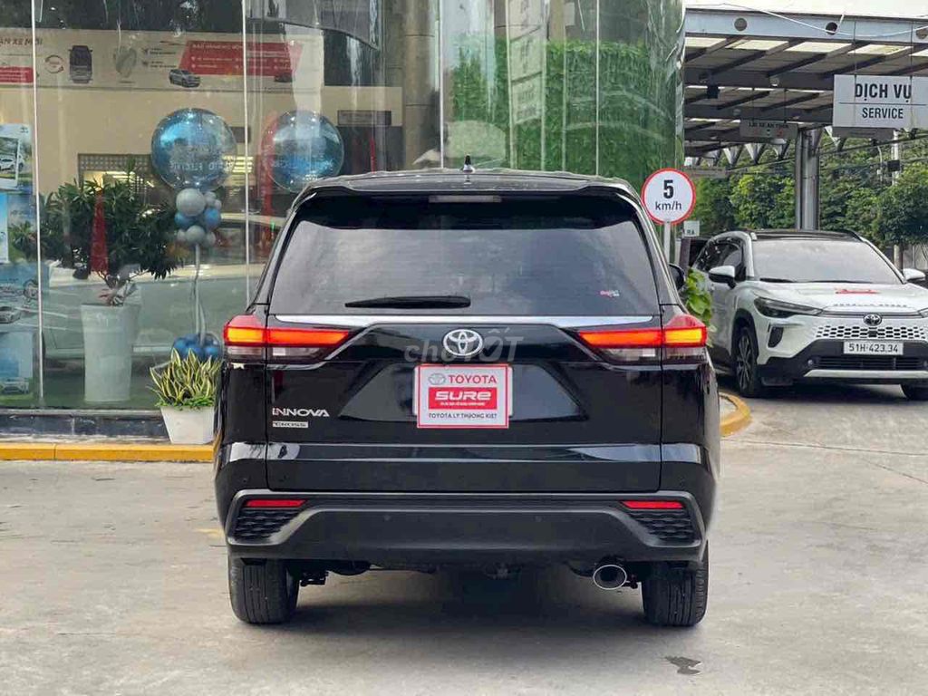 (Xe Hãng) Toyota Innova Cross 2.0AT 2025 -11.140km. Mua bán Ô tô tại Quận Tân Phú Tp Hồ Chí Minh được đăng bởi Đan Viên Toyota Tân Phú  hình 5