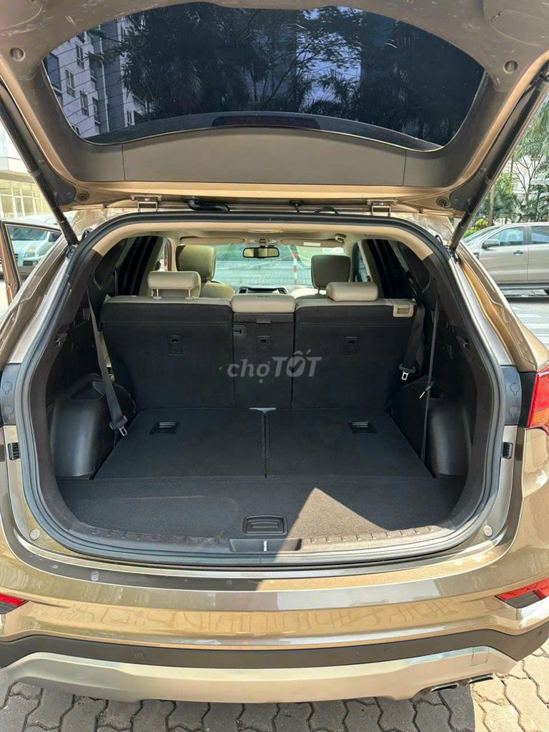 Hyundai Santa Fe 2018 2.2L 4WD Nâu đẹp full option. Mua bán Ô tô tại Quận 12 Tp Hồ Chí Minh được đăng bởi Quang hình 7