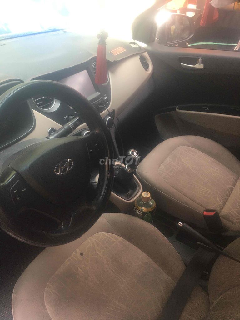 Hyundai Grand i10 2021 Sedan 1.2 AT - 860000 km. Mua bán Ô tô tại Quận 12 Tp Hồ Chí Minh được đăng bởi Dang vu minh anh hình 2