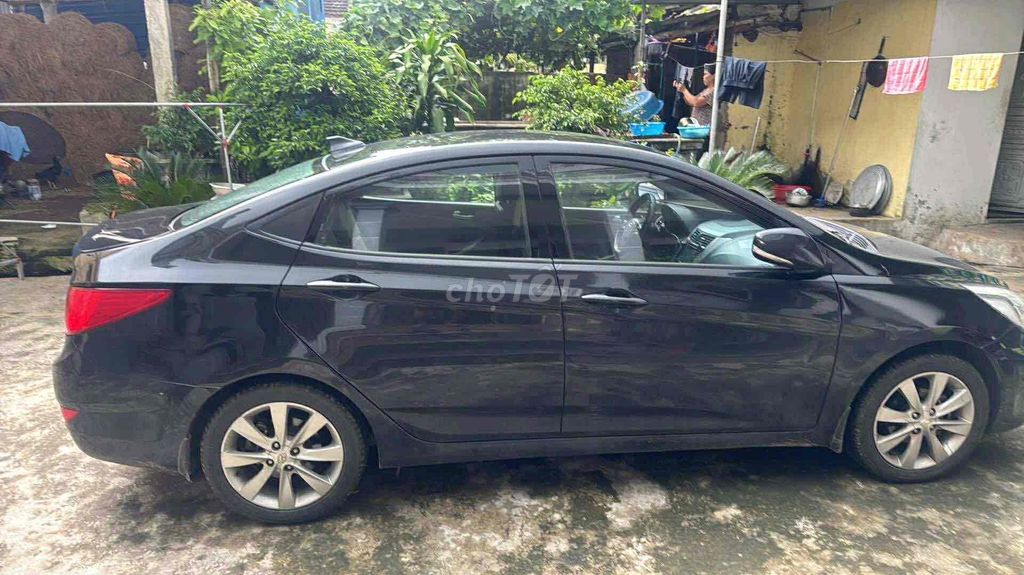 Hyundai Accent 2016 1.4 MT - 200000 km. Mua bán Ô tô tại Quận Hoàng Mai Hà Nội được đăng bởi lê văn hoàng hình 3