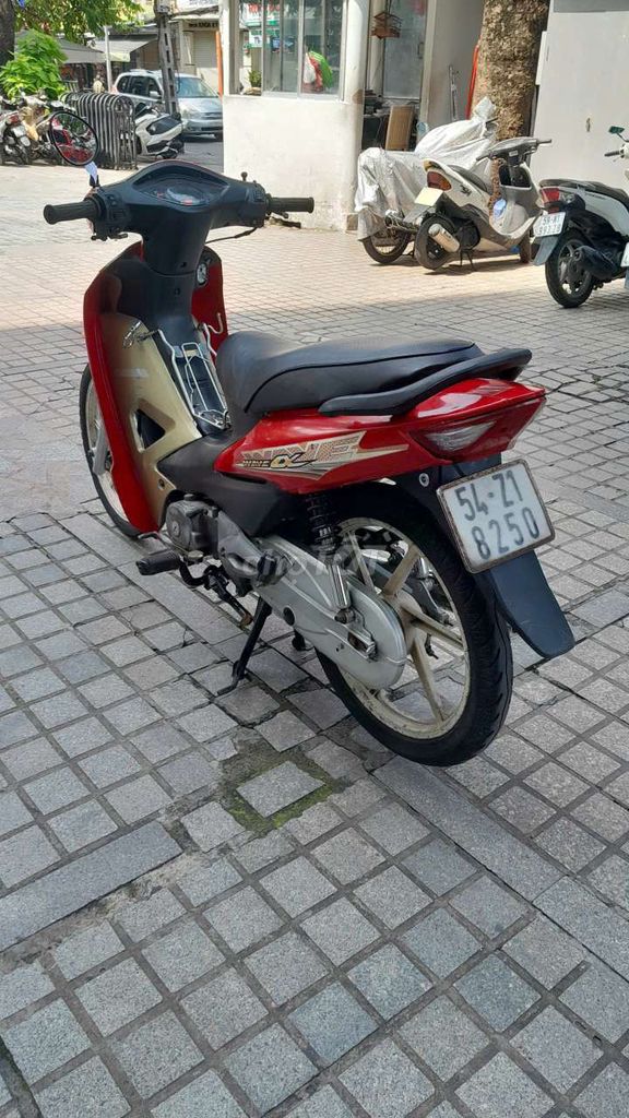 xe wave hàn quốc