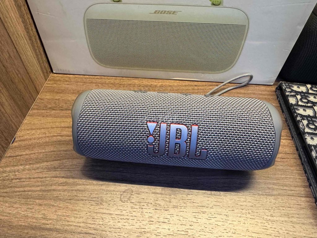 Loa Bluetooth JBL Flip 6 Xám Như mới. Mua bán Tivi, Âm thanh tại Quận 6 Tp Hồ Chí Minh được đăng bởi công hình 1