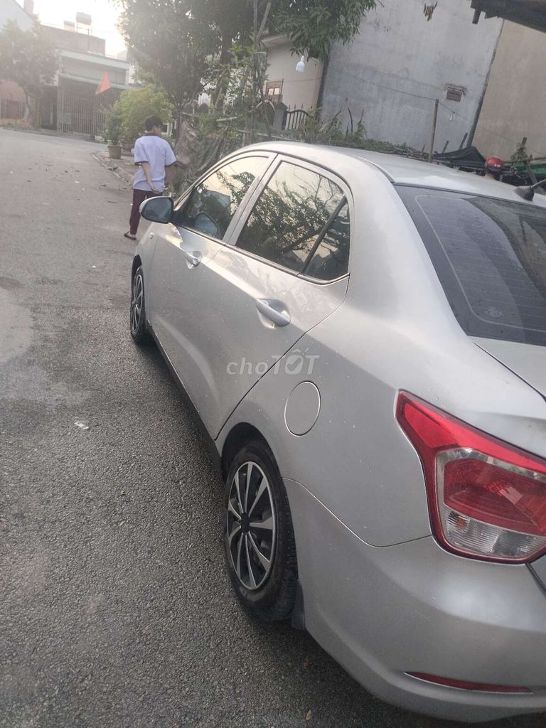 Hyundai Grand i10 2016 Bạc 115km. Mua bán Ô tô tại Thị xã Tân Uyên Bình Dương được đăng bởi Tên chưa cung cấp hình 8