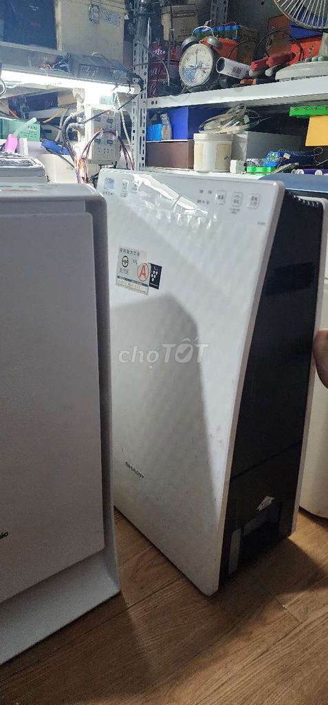 Máy lọc không khí Sharp Trắng. Mua bán Nội thất, đồ gia dụng khác tại Huyện Yên Phong Bắc Ninh được đăng bởi Phương Còi hình 1