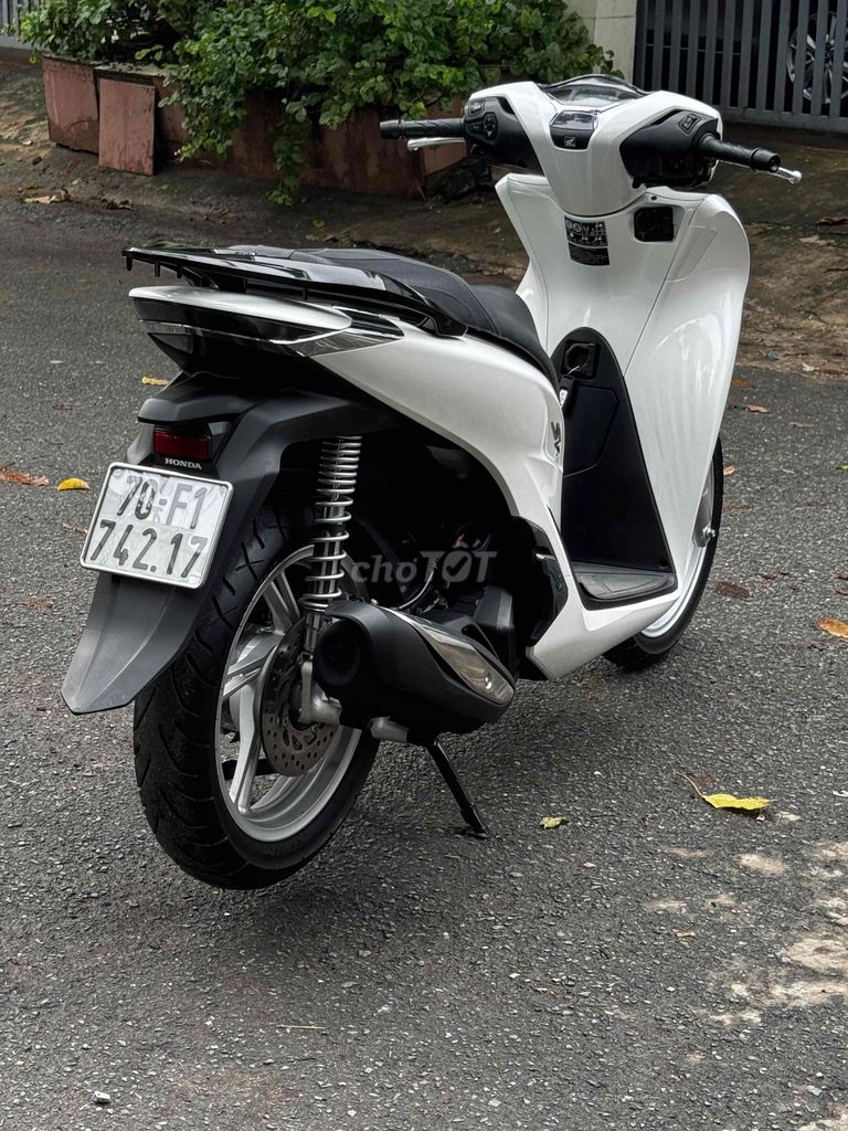 Honda SH 125i 2025 Trắng đẹp leng keng
