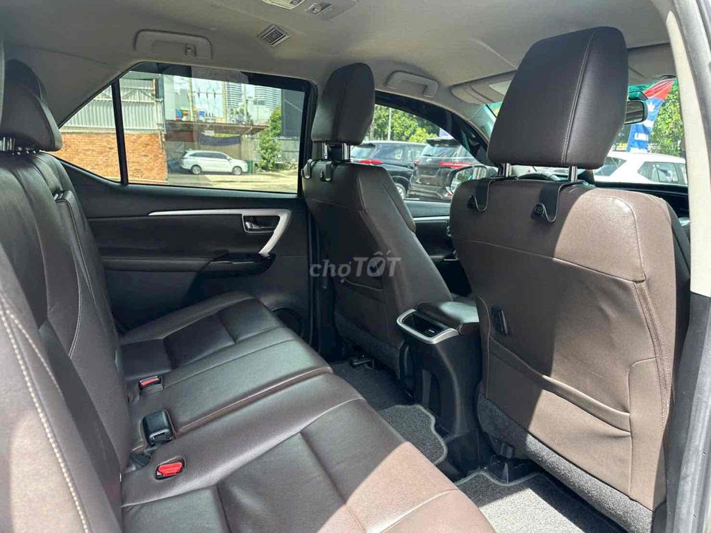 Toyota Fortuner 2020 2.4G 4x2 AT - Dầu tự động. Mua bán Ô tô tại Quận Bình Thạnh Tp Hồ Chí Minh được đăng bởi phuongneo hình 9