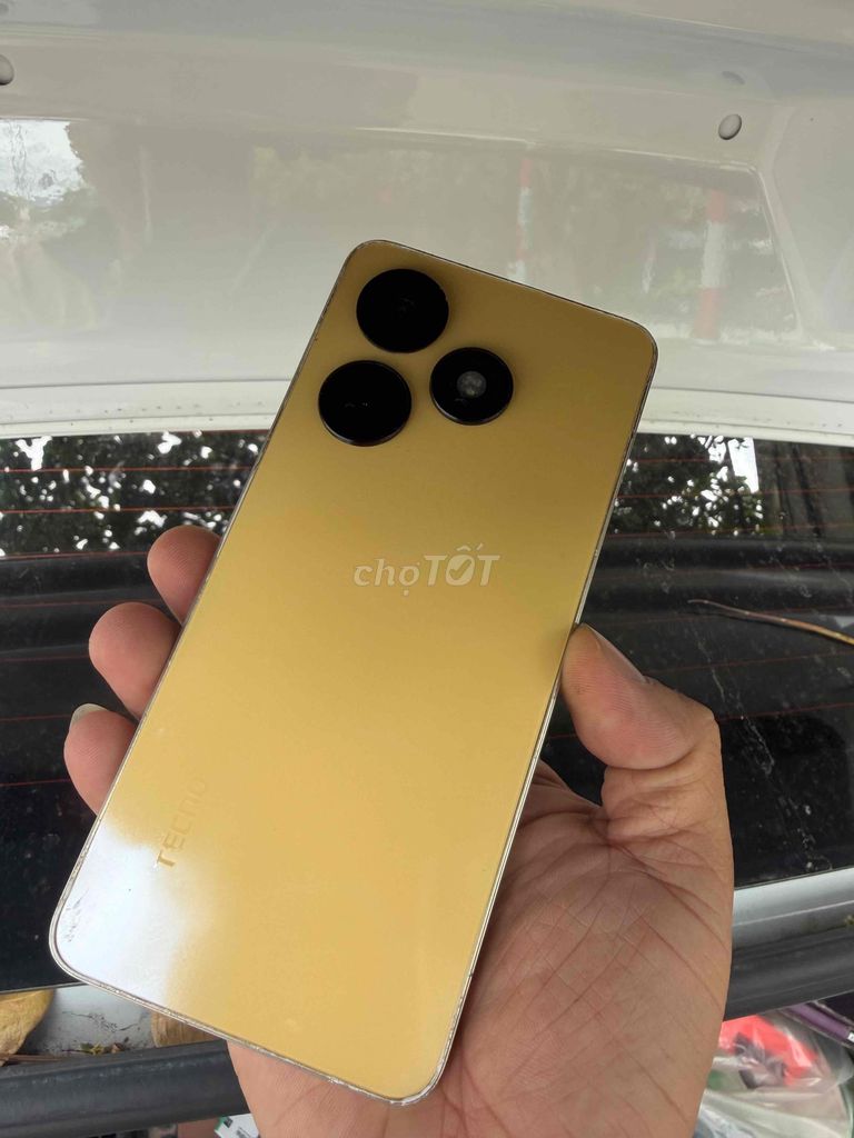 Tecno Spark Go 2024 4GB/64GB Vàng. Mua bán Điện thoại tại Quận Cẩm Lệ Đà Nẵng được đăng bởi Xukute hình 1