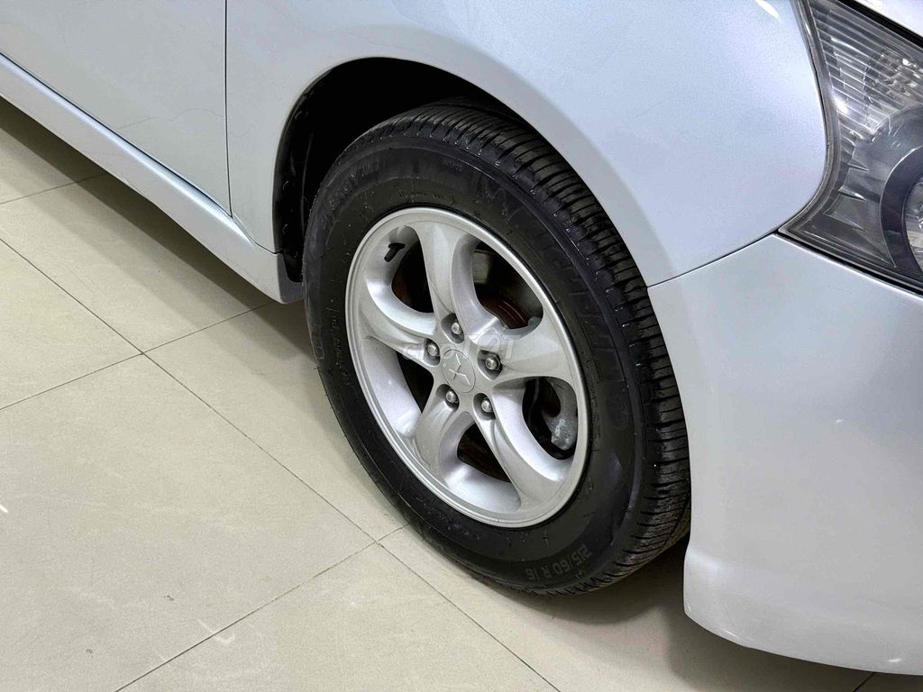 Mitsubishi Grandis 2005 2.4 AT - 120000 km. Mua bán Ô tô tại Quận Tân Phú Tp Hồ Chí Minh được đăng bởi Thế Anh hình 7