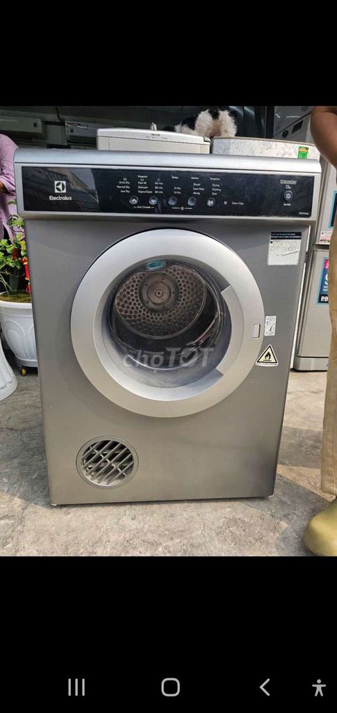 Máy sấy phun giảm nhăn electrolux nhà ông vinh 7.5