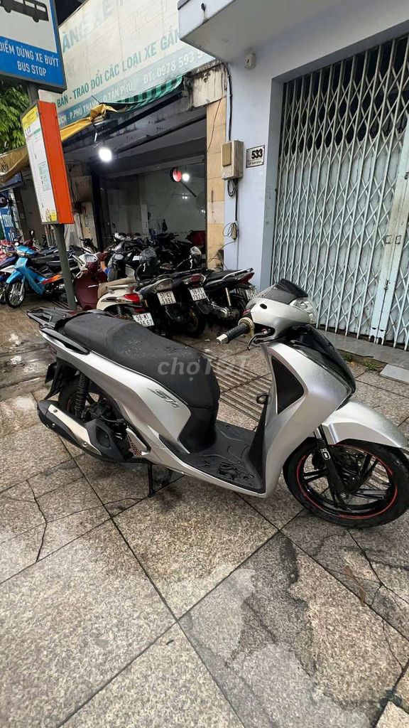 Honda SH 125 2018 Серебристый Б/У