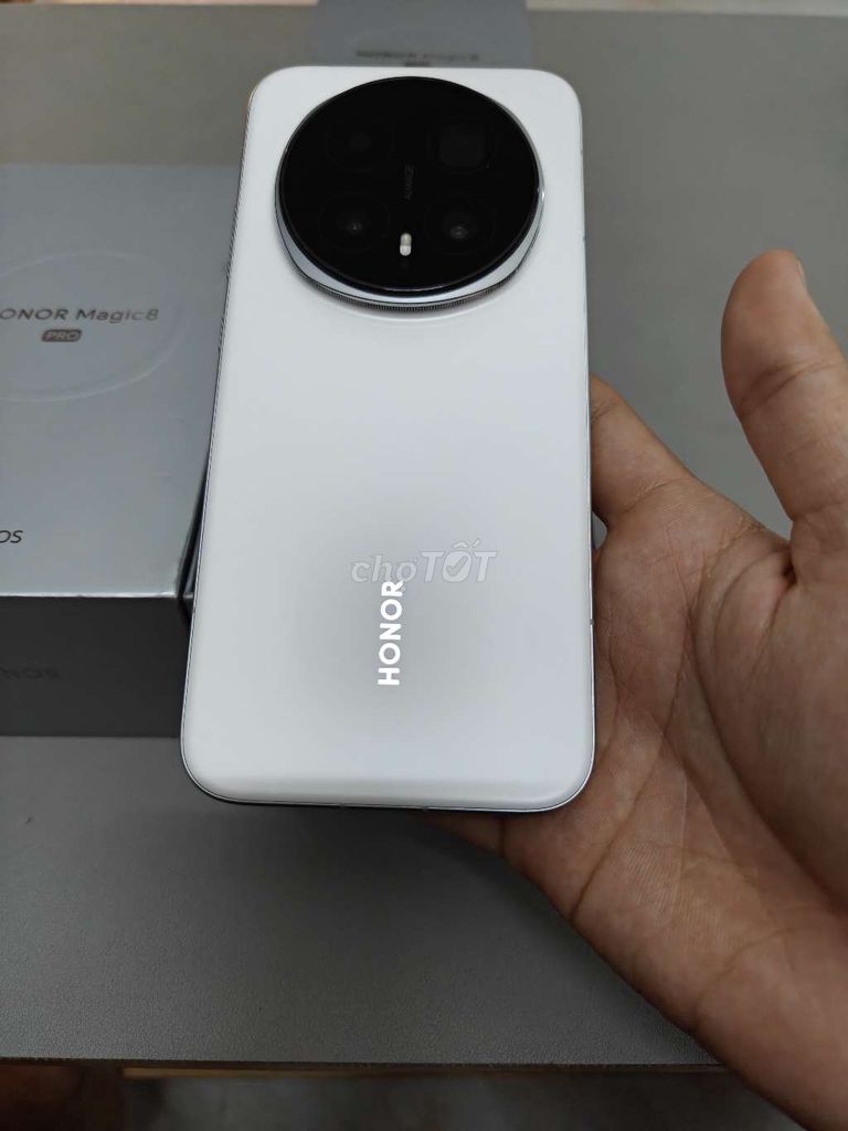 Honor Magic 8 Pro 16/512GB Trắng có GL. Mua bán Điện thoại tại Thành phố Thủ Đức Tp Hồ Chí Minh được đăng bởi AVG Mobile hình 1