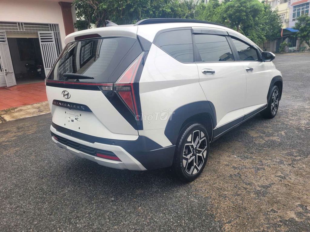 Hyundai Stargazer X 2024 белый 2,6 тысячи хайфонгов