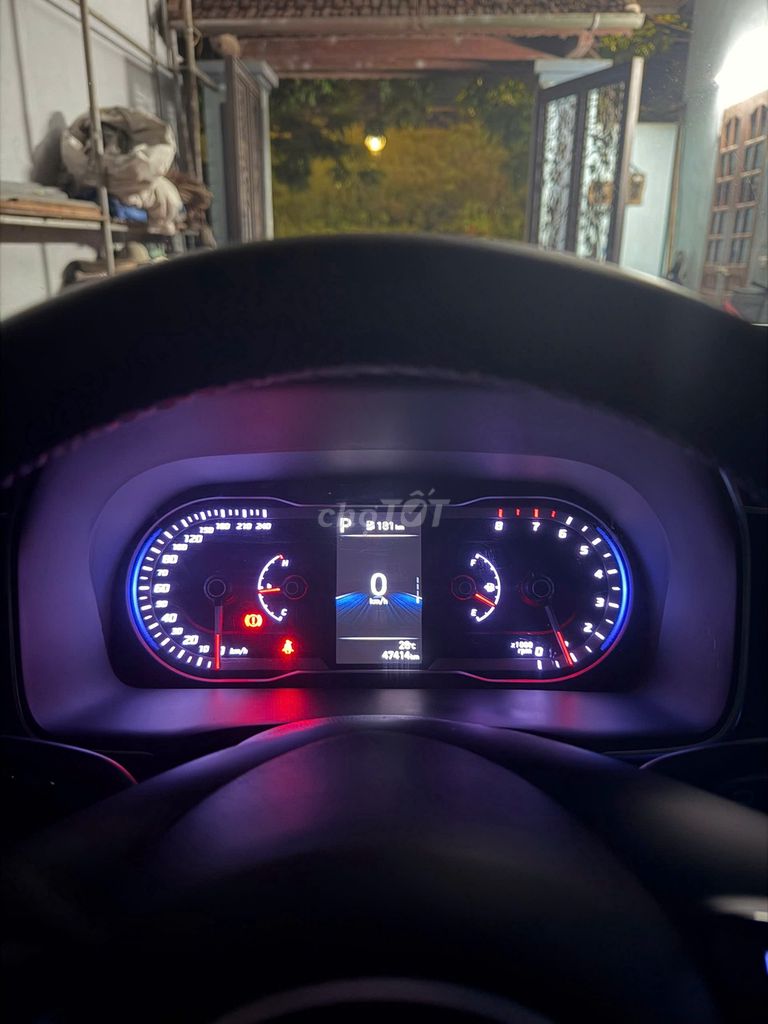 Белый Hyundai Tucson в Ханое