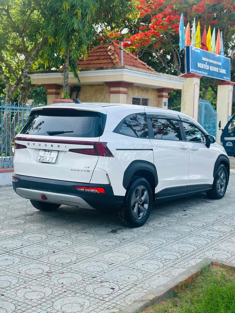 Hyundai Custin 2024 photo 4