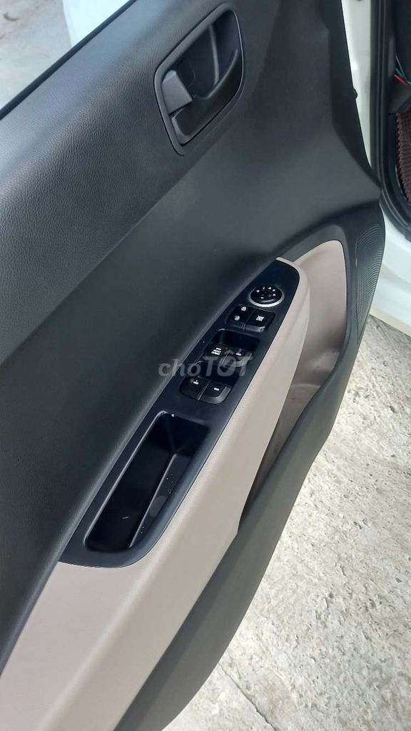 2020 Grand 1.2 MT Base - 100000 km. Mua bán Ô tô tại Quận Bình Tân Tp Hồ Chí Minh được đăng bởi Chú Năm hình 11