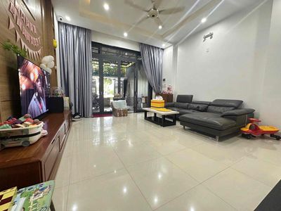 Аренда · 4 комн. · 100 м² · Quận Cẩm Lệ, ул. Đường Mai Chí Thọ