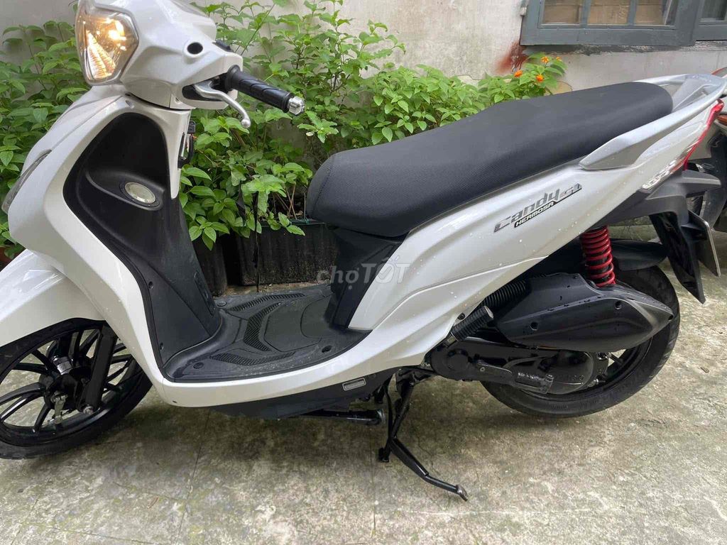 kymco candy hermosa bstp 9 chủ đẹp mới sym 50cc. Mua bán Xe máy tại Quận Tân Phú Tp Hồ Chí Minh được đăng bởi Thành Phát Xe Máy Uy Tín Trách nhiệm hình 6